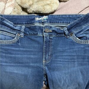 Wrangler Blue Boyfriend Jeans with Medium Wash